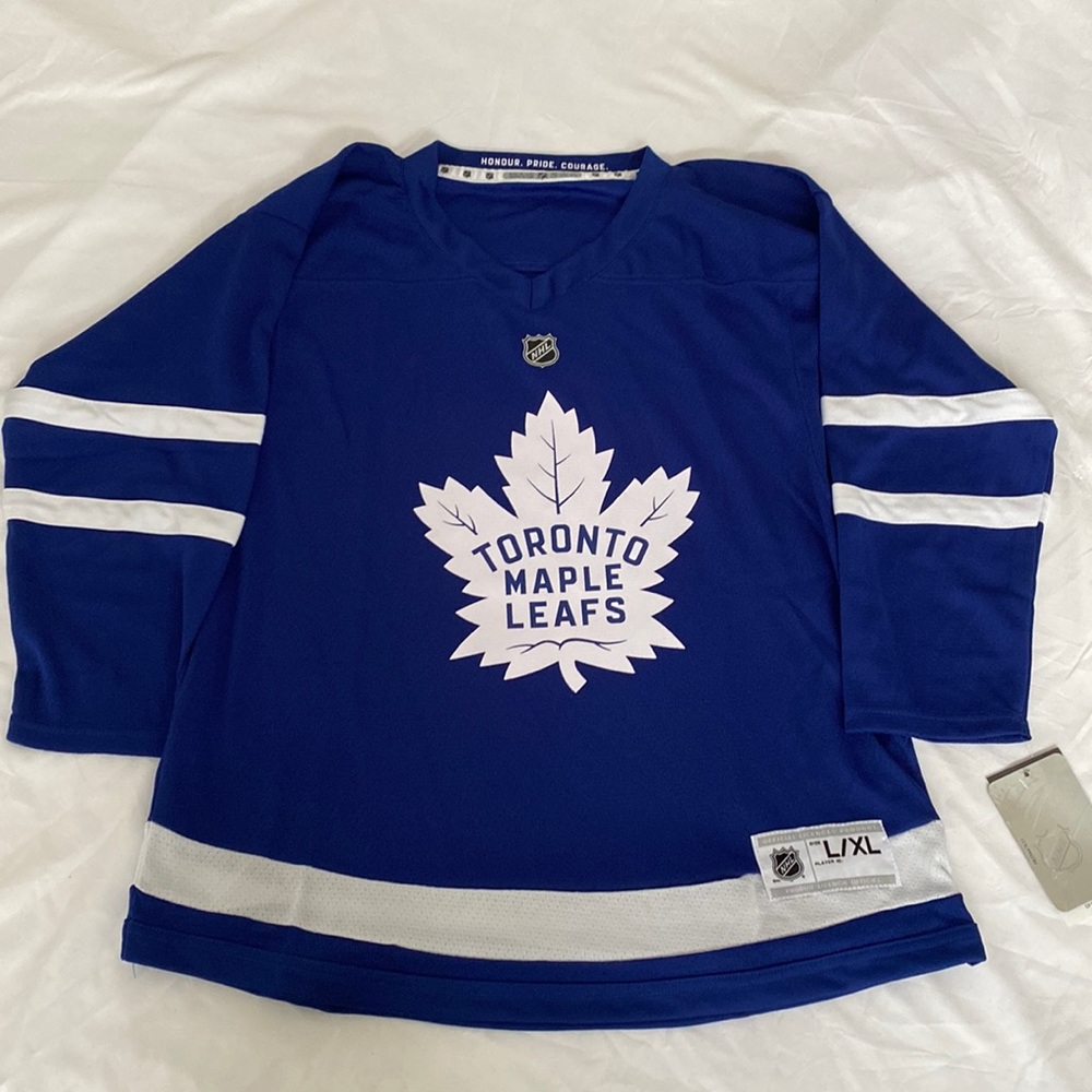 NWT Toronto Maple Leafs Replica Jersey Boys S/M Officially Licensed with…